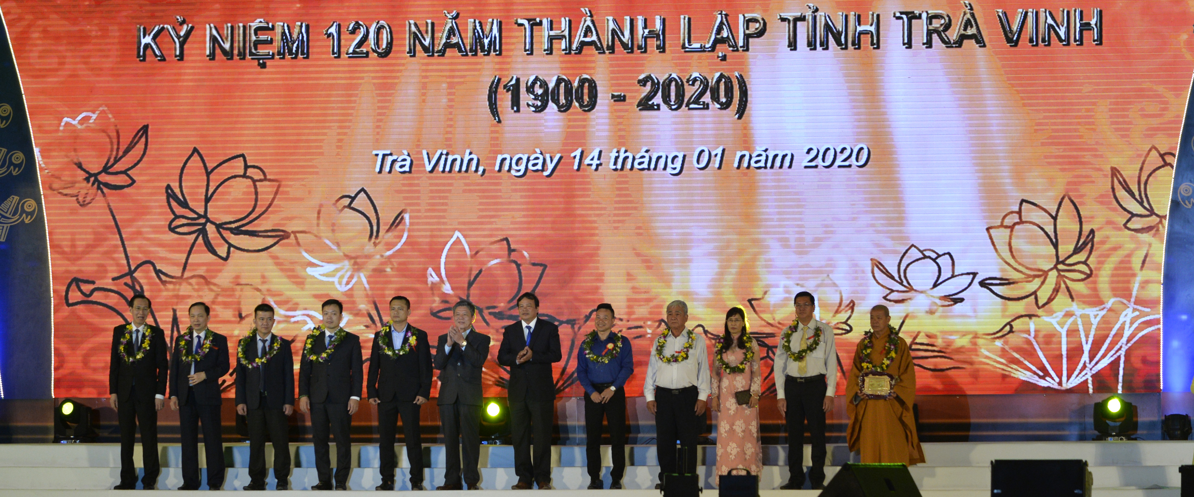 LỄ MÍT TINH VÀ CHƯƠNG TRÌNH NGHỆ THUẬT KỶ NIỆM 120 NĂM THÀNH LẬP TỈNH TRÀ VINH (Năm 1900 – 2020)