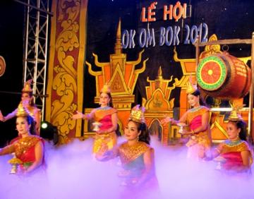 Lễ hội Ok Om-Bok Trà Vinh năm 2017